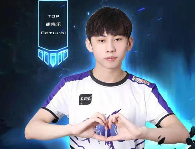 中国足球突 中国足球突