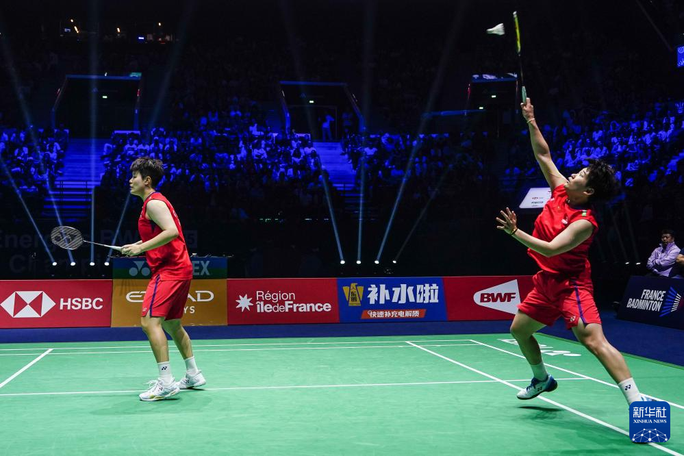 映出的不仅 映出的不仅